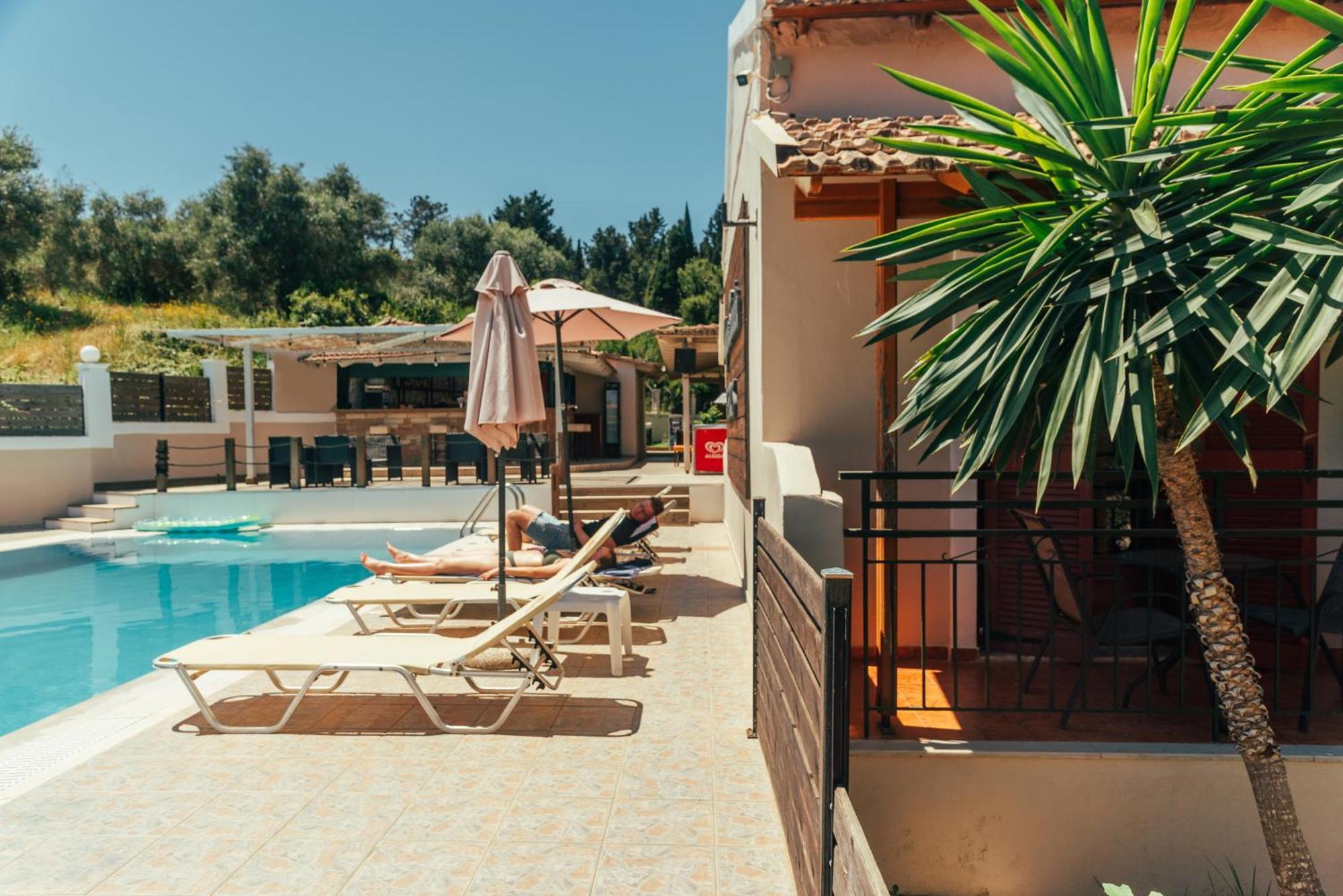 Apartahotel Kalypso Kávos